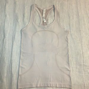 Lululemon Swiftly Tech tank